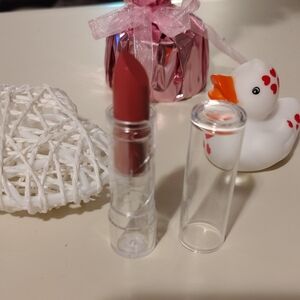 Matte Lipstick in Rose by Elf